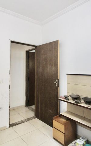 Casa à venda com 210m², 6 quartos e 4 vagas Casa à venda com 210m², 6 quartos e 4 vagasQuarto 5