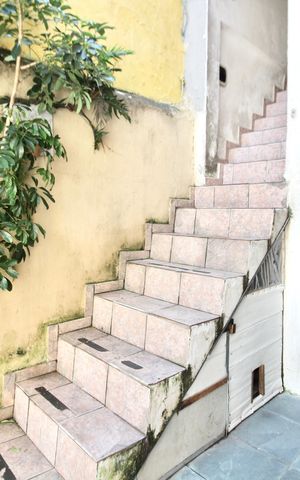 Casa à venda com 210m², 6 quartos e 4 vagas Casa à venda com 210m², 6 quartos e 4 vagasGaragem