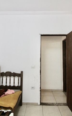Casa à venda com 210m², 6 quartos e 4 vagas Casa à venda com 210m², 6 quartos e 4 vagasQuarto 5