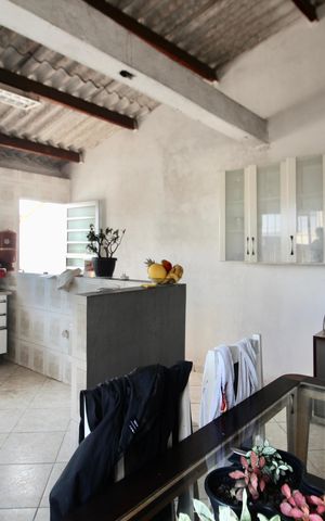 Casa à venda com 210m², 6 quartos e 4 vagas Casa à venda com 210m², 6 quartos e 4 vagasSala de Jantar