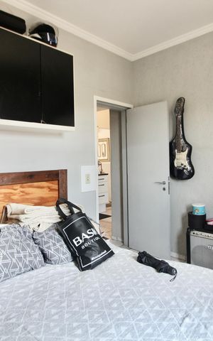 Casa à venda com 210m², 6 quartos e 4 vagas Casa à venda com 210m², 6 quartos e 4 vagasQuarto 3