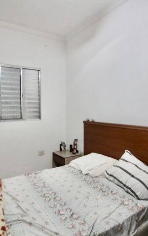 Casa à venda com 210m², 6 quartos e 4 vagas Casa à venda com 210m², 6 quartos e 4 vagasQuarto 6
