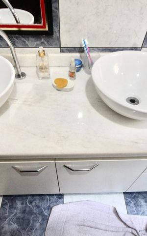 Casa à venda com 210m², 6 quartos e 4 vagas Casa à venda com 210m², 6 quartos e 4 vagasBanheiro 4