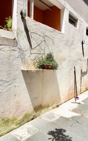 Casa à venda com 210m², 6 quartos e 4 vagas Casa à venda com 210m², 6 quartos e 4 vagasQuintal