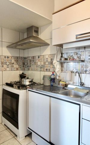 Casa à venda com 210m², 6 quartos e 4 vagas Casa à venda com 210m², 6 quartos e 4 vagasCozinha