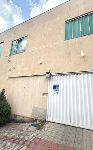 Casa para alugar com 280m², 4 quartos e 1 vagaFachada
