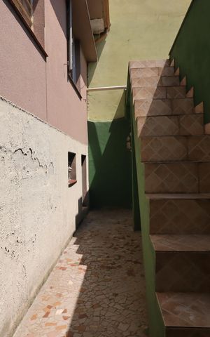 Casa à venda com 314m², 2 quartos e 6 vagasCasa 1 - Área externa