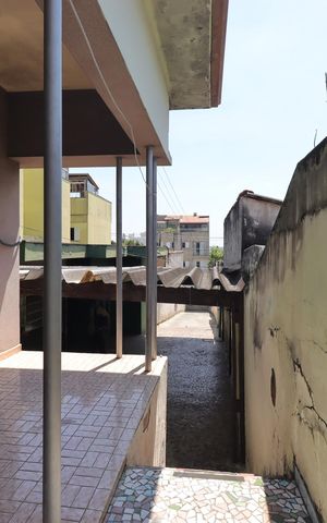 Casa à venda com 314m², 2 quartos e 6 vagasCasa 2 - Área externa