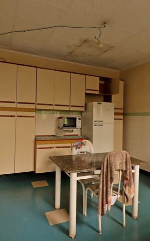 Casa à venda com 314m², 2 quartos e 6 vagasCasa 2 - Cozinha