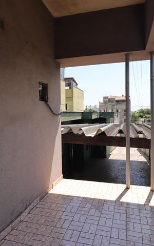 Casa à venda com 314m², 2 quartos e 6 vagasCasa 2 - Área externa