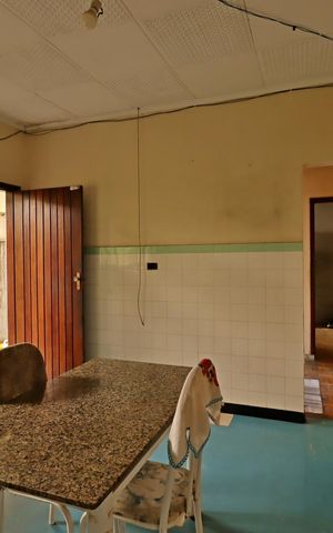 Casa à venda com 314m², 2 quartos e 6 vagasCasa 2 - Cozinha