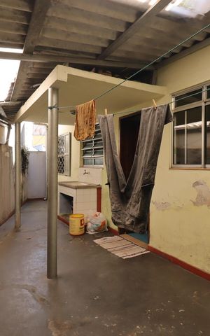Casa à venda com 314m², 2 quartos e 6 vagasCasa 2 - Área de Serviço