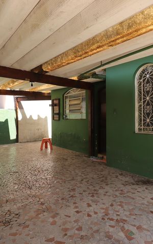 Casa à venda com 314m², 2 quartos e 6 vagasGaragem
