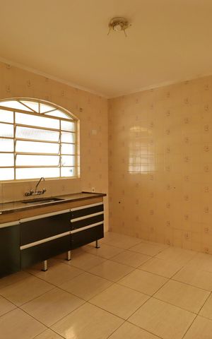 Casa à venda com 314m², 2 quartos e 6 vagasCasa 1 - Cozinha