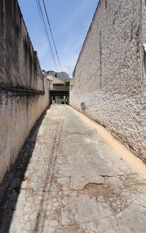 Casa à venda com 314m², 2 quartos e 6 vagasGaragem