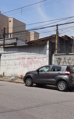 Casa à venda com 314m², 2 quartos e 6 vagasFachada