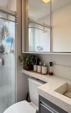 Apartamento à venda com 49m², 2 quartos e 1 vaga Apartamento à venda com 49m², 2 quartos e 1 vagaBanheiro Social