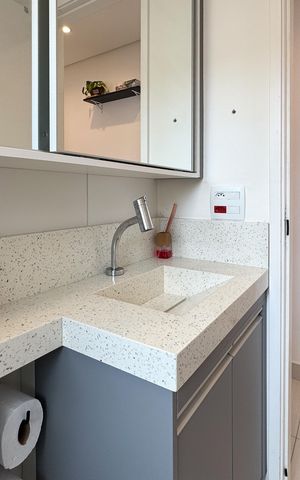 Apartamento à venda com 49m², 2 quartos e 1 vaga Apartamento à venda com 49m², 2 quartos e 1 vagaBanheiro Social