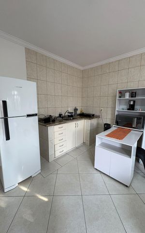 Casa à venda com 1050m², 4 quartos e 5 vagas Casa à venda com 1050m², 4 quartos e 5 vagasCozinha