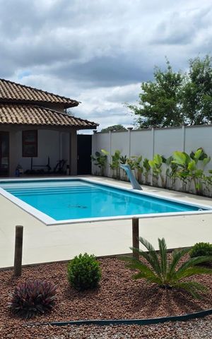 Casa à venda com 1050m², 4 quartos e 5 vagas Casa à venda com 1050m², 4 quartos e 5 vagasÁrea externa