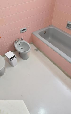 Apartamento à venda com 219m², 3 quartos e sem vagaBanheiro da Suíte