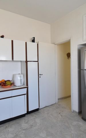 Apartamento à venda com 219m², 3 quartos e sem vagaCozinha