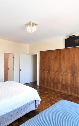 Apartamento à venda com 219m², 3 quartos e sem vagaSuíte