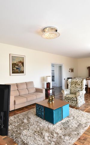 Apartamento à venda com 219m², 3 quartos e sem vagaSala