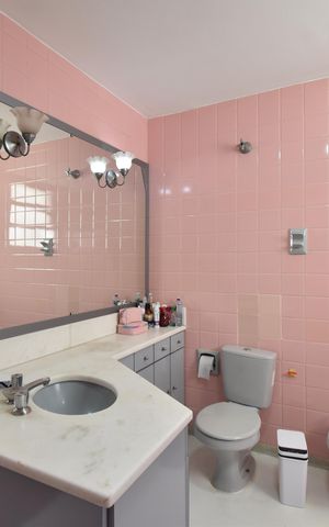 Apartamento à venda com 219m², 3 quartos e sem vagaBanheiro da Suíte