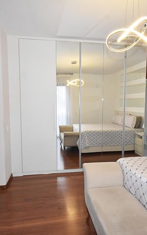 Apartamento à venda com 285m², 4 quartos e 3 vagas Apartamento à venda com 285m², 4 quartos e 3 vagasSuíte