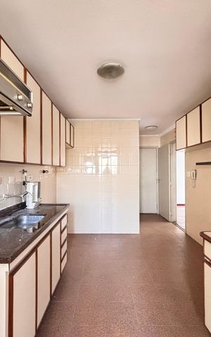 Apartamento à venda com 96m², 3 quartos e 1 vaga Apartamento à venda com 96m², 3 quartos e 1 vagaCozinha