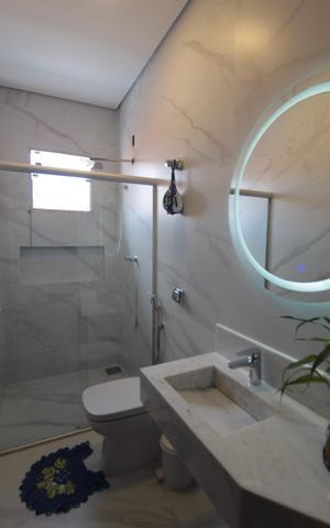 Casa à venda com 290m², 3 quartos e 3 vagasBanheiro Social 1