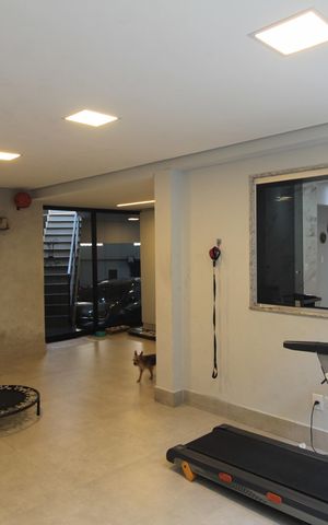 Casa à venda com 290m², 3 quartos e 3 vagasÁrea de Serviço
