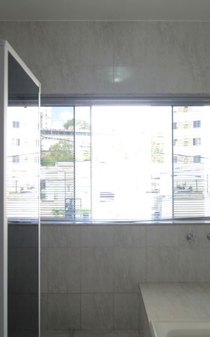 Casa à venda com 290m², 3 quartos e 3 vagasBanheiro da Suite