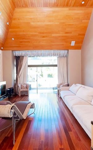 Casa de condomínio à venda com 585m², 4 quartos e 4 vagas