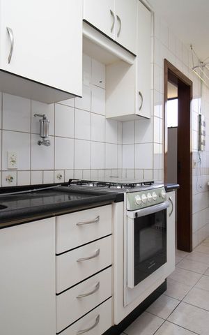 Apartamento para alugar com 110m², 3 quartos e 1 vaga Apartamento para alugar com 110m², 3 quartos e 1 vagaCozinha e Área de Serviço