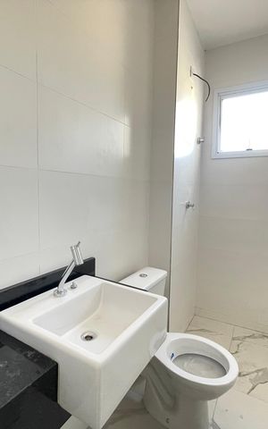 Apartamento à venda com 64m², 3 quartos e 1 vaga Apartamento à venda com 64m², 3 quartos e 1 vagaBanheiro social