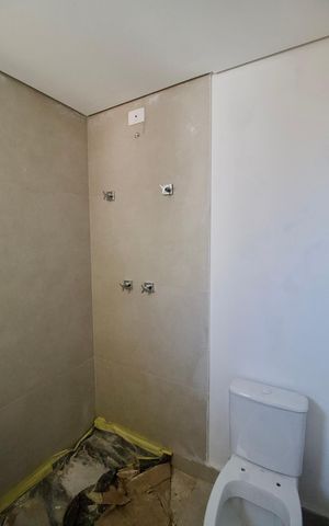 Apartamento à venda com 91m², 2 quartos e 2 vagasSuíte 2 - Banheiro
