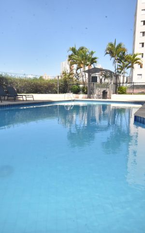 Apartamento à venda com 68m², 2 quartos e 1 vagaÁrea comum - Piscina