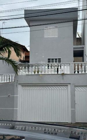 Casa à venda com 94m², 2 quartos e 2 vagas