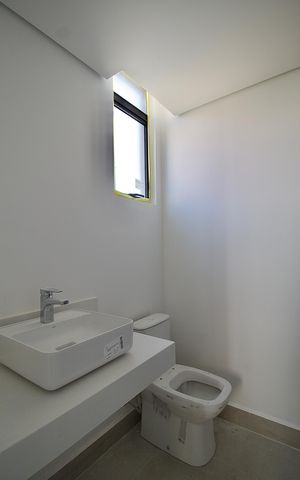Apartamento à venda com 69m², 2 quartos e 2 vagasSuíte - Banheiro