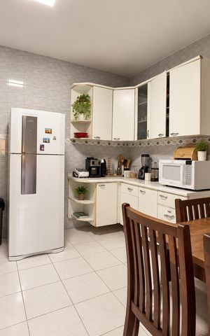 Casa à venda com 141m², 3 quartos e sem vaga Casa à venda com 141m², 3 quartos e sem vagaCozinha