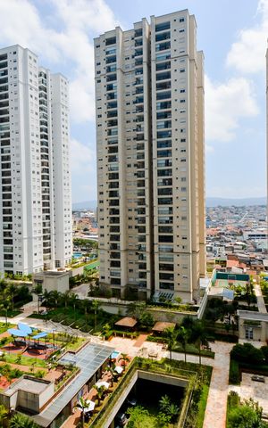 Apartamento para alugar com 122m², 3 quartos e 2 vagasVista da Suíte 1 
