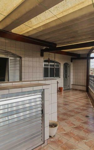 Casa à venda com 250m², 6 quartos e 3 vagas