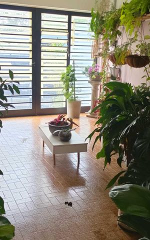 Casa à venda com 88m², 2 quartos e 3 vagas Casa à venda com 88m², 2 quartos e 3 vagasÁrea externa