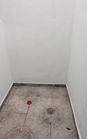 Casa para alugar com 33m², 1 quarto e sem vagaÁrea externa