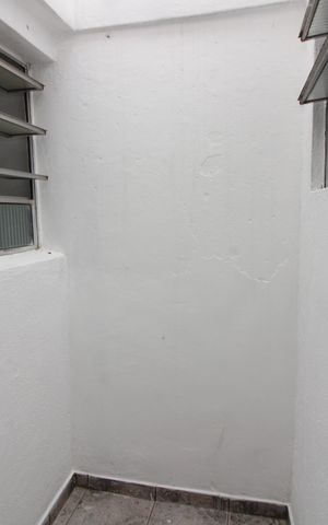 Casa para alugar com 33m², 1 quarto e sem vagaÁrea externa