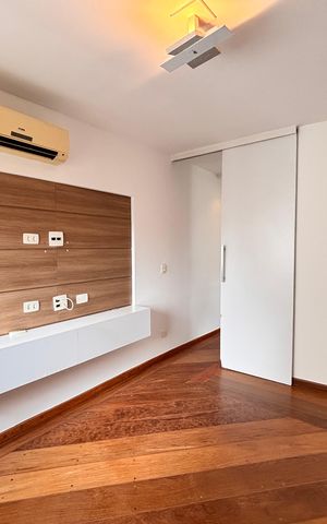 Apartamento à venda com 122m², 2 quartos e 2 vagasSuíte
