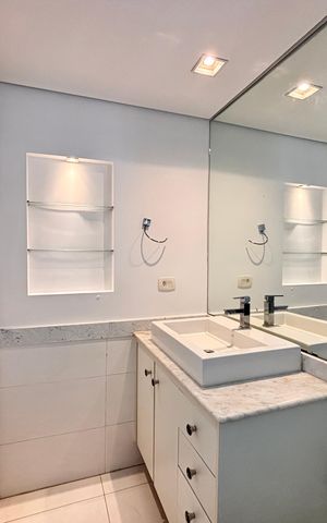 Apartamento à venda com 122m², 2 quartos e 2 vagasBanheiro