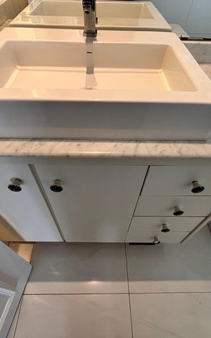 Apartamento à venda com 122m², 2 quartos e 2 vagasBanheiro